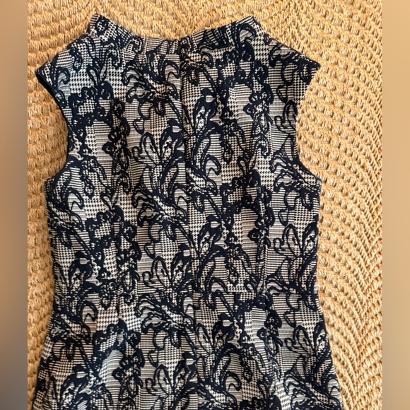 💕EEUC 💕 Brooks Brothers Navy and White Sheath Dress Size 12 - Picture 6 of 10
